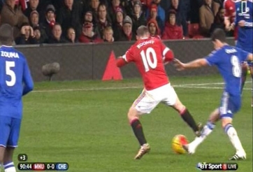 VIDEO: 2 pha bóng đáng quên của Rooney ở trận gặp Chelsea