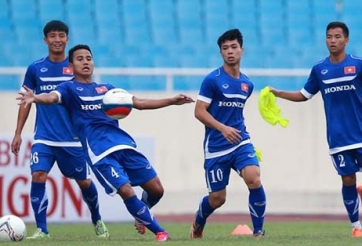 Đến Qatar, HLV Miura tiếp tục loại thêm 5 cầu thủ