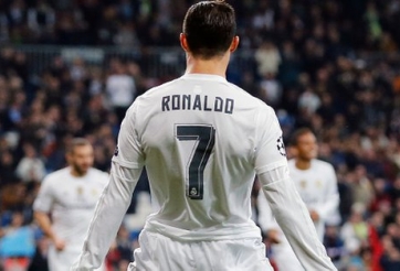 Highlights Real Madrid 3-1 Real Sociedad: Show diễn của Ronaldo!