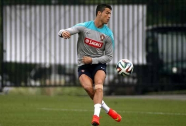 VIDEO: Ronaldo biểu diễn kỹ thuật cực ảo trên sân tập Real