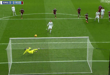 VIDEO: Cú sút pen 'bắn chim' đầy bất ngờ của Ronaldo