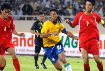 Ronaldinho xác nhận trở lại, đá 40 phút ở Việt Nam