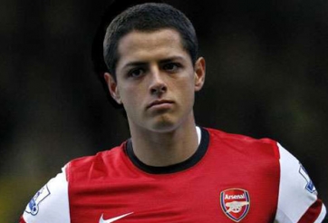 Bayer Leverkusen trả lời Arsenal vụ Chicharito