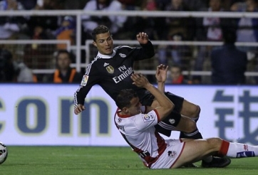 VIDEO: Pha bóng Ronaldo đòi pen bất thành ở trận gặp Valencia