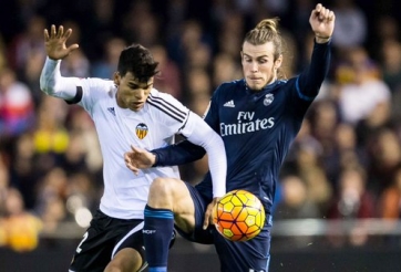 Video bàn thắng: Valencia 2-2 Real Madrid (Vòng 18 La Liga)