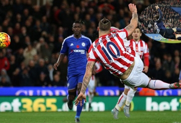 Từ chối gia hạn, 'tiểu Ibra' mở đường cho PSG