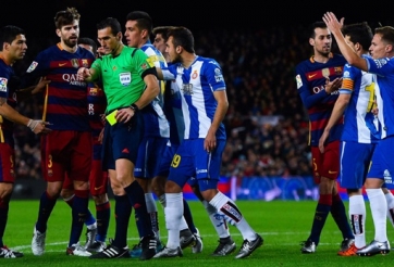 Luis Suarez dính án treo giò, Barca quyết kháng cáo