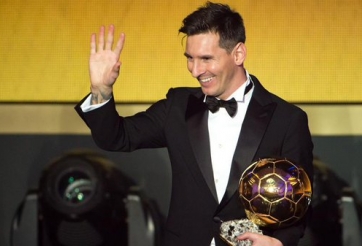 VIDEO: Giây phút đăng quang QBV 2015 của Lionel Messi
