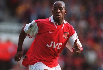 Huyền thoại Arsenal hài lòng dù đội nhà đánh mất chiến thắng