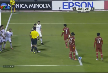 VIDEO: Tình huống sút phạt hiếm gặp của U23 Việt Nam trước Jordan