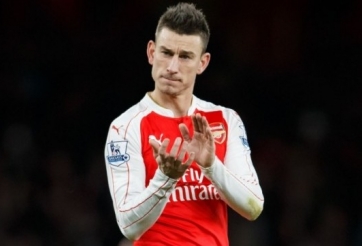 Koscielny muốn gắn bó với Arsenal