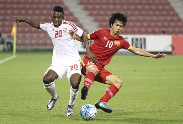 VIDEO: Cú lấy bóng đẳng cấp của Công Phượng trong chân cầu thủ UAE