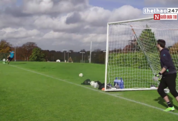 VIDEO: Pha dàn xếp ghi bàn đầy ma thuật của Oscar