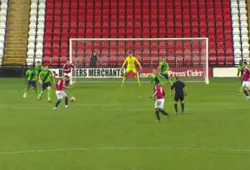 VIDEO: Những pha xử lý kỹ thuật đẳng cấp của cầu thủ MU trên sân cỏ tuần qua