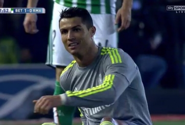 VIDEO: Hành động không đẹp của Ronaldo ở trận gặp Real Betis