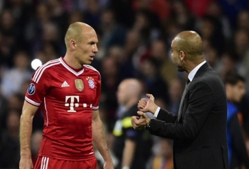 Ngồi dự bị, Robben lên tiếng về quyết định của Pep