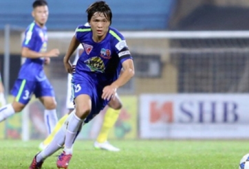 VIDEO: Tuấn Anh và vai trò phát động tấn công ở Yokohama FC