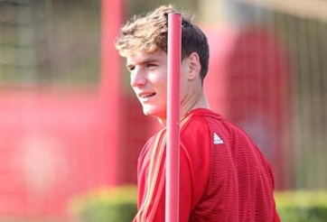 Thêm một cầu thủ chuẩn bị rời M.U