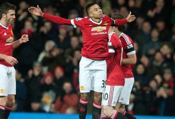 MU 3-0 Stoke City: Quỷ đỏ đòi nợ thành công