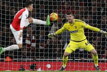 Đến Ozil còn chẳng thể giúp Arsenal chiến thắng