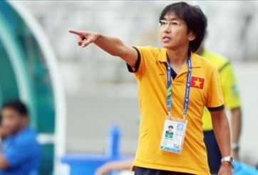 CLB V-League phủ nhận muốn mời HLV Miura
