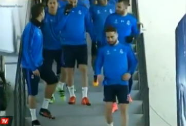 VIDEO: Ronaldo và đồng đội giễu cợt vụ Messi đá penalty phong cách 'lạ'