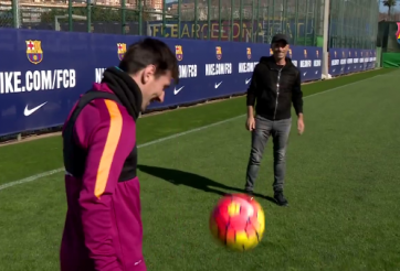 VIDEO: Messi trổ tài ghi bàn từ góc sút không tưởng