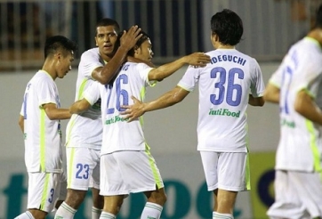 Đội bóng của bầu Đức trẻ tuổi nhất V-League 2016