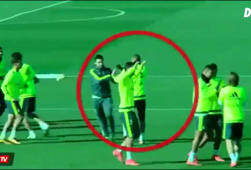 VIDEO: Ronaldo 'hớ nặng' khi bị Modric troll trên sân tập Real