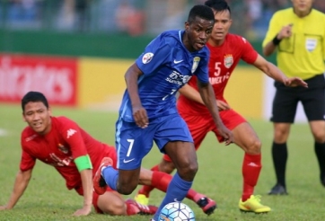 Phóng viên Úc: Sân Bình Dương không phải là nơi đến để du lịch