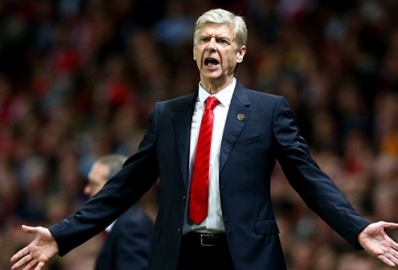 Thua Barca, Arsenal mất thêm trụ cột đến hết mùa giải