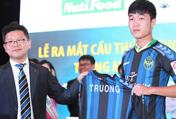 Điểm tin tối 29/2: Lộ diện người 'ăn chung bát, nằm chung chăn' với Xuân Trường ở Hàn Quốc