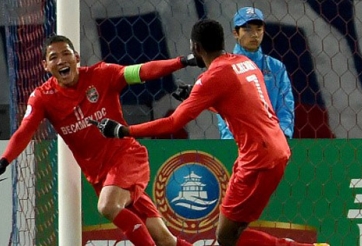 B.Bình Dương thua ngược đáng tiếc trước FC Tokyo