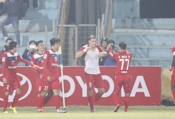 Tổng hợp V-League 5/3: Tấm thẻ đỏ kỳ quặc tại vòng 2 V-League