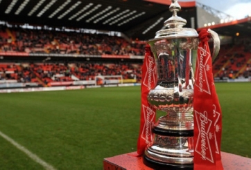 Tin bóng đá Anh 7/3: Hoãn 4 trận đấu tại vòng 30 NHA