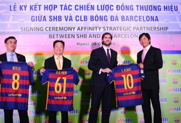 Điểm tin 8/3: Đại diện Barca nói về viễn cảnh đến Việt Nam