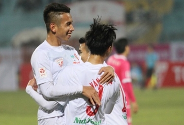 Tổng hợp V-League 8/3: Sao trẻ HAGL lọt vào ĐHTB vòng 3 V-League