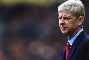 Phản ứng của HLV Wenger sau khi bị CĐV Arsenal đòi sa thải