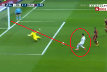 VIDEO: Ronaldo bỏ lỡ khó tin trong tư thế thoải mái