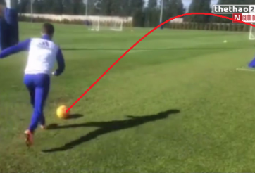 VIDEO: Eden Hazard trổ tài sút trivela cực đỉnh trên sân tập