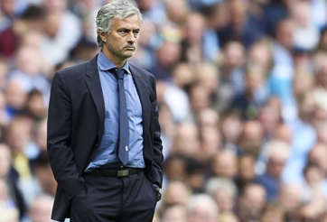 Mourinho yêu cầu Man Utd chiêu mộ tiền đạo