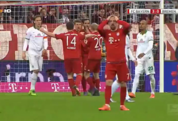 VIDEO: Hành động bất ngờ của Ribery sau khi kiến tạo cho đồng đội ghi bàn