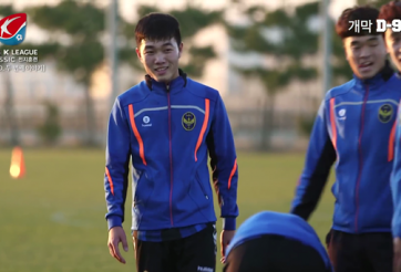 VIDEO: Xuân Trường hòa nhập ấn tượng với đồng đội mới ở Incheon Utd