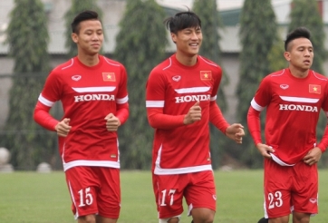 VIDEO: Buổi tập đầu tiên của ĐTVN dưới thời HLV Hữu Thắng