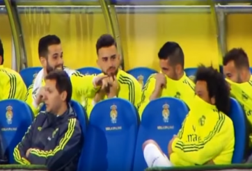 VIDEO: Tình huống hài hước 'khó đỡ' của các sao Real trên băng ghế dự bị