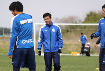 Công Phượng lần đầu tập với toàn đội Mito Hollyhock