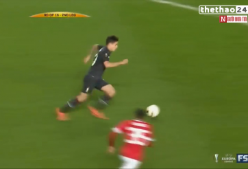 VIDEO: Coutinho đi bóng đầy ma thuật qua 3 cầu thủ MU