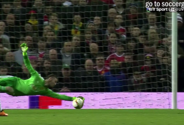 VIDEO: Pha cản phá xuất thần của De Gea trước Coutinho