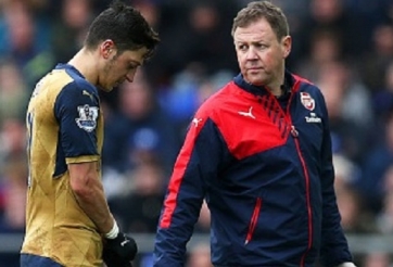 Arsenal mất nhạc trưởng sau trận thắng Everton