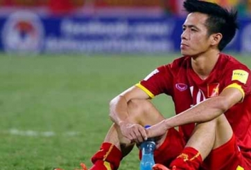 Văn Quyết xin VFF giảm án treo giò vụ làm ngã trọng tài